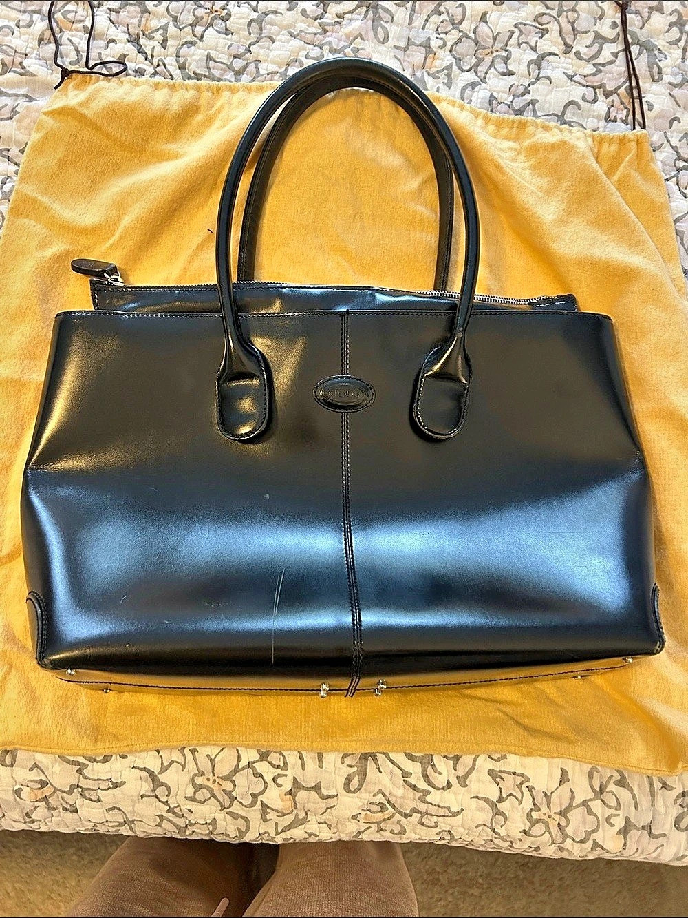 TOD'S Black Leather Tote